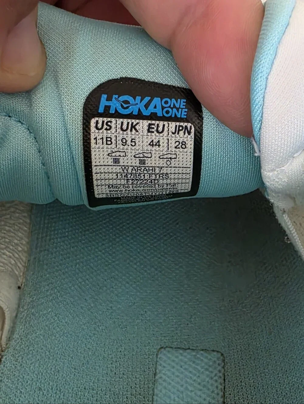 Hoka Arahi 7 Women's White & Light Blue Plush Running Shoes Size 11B